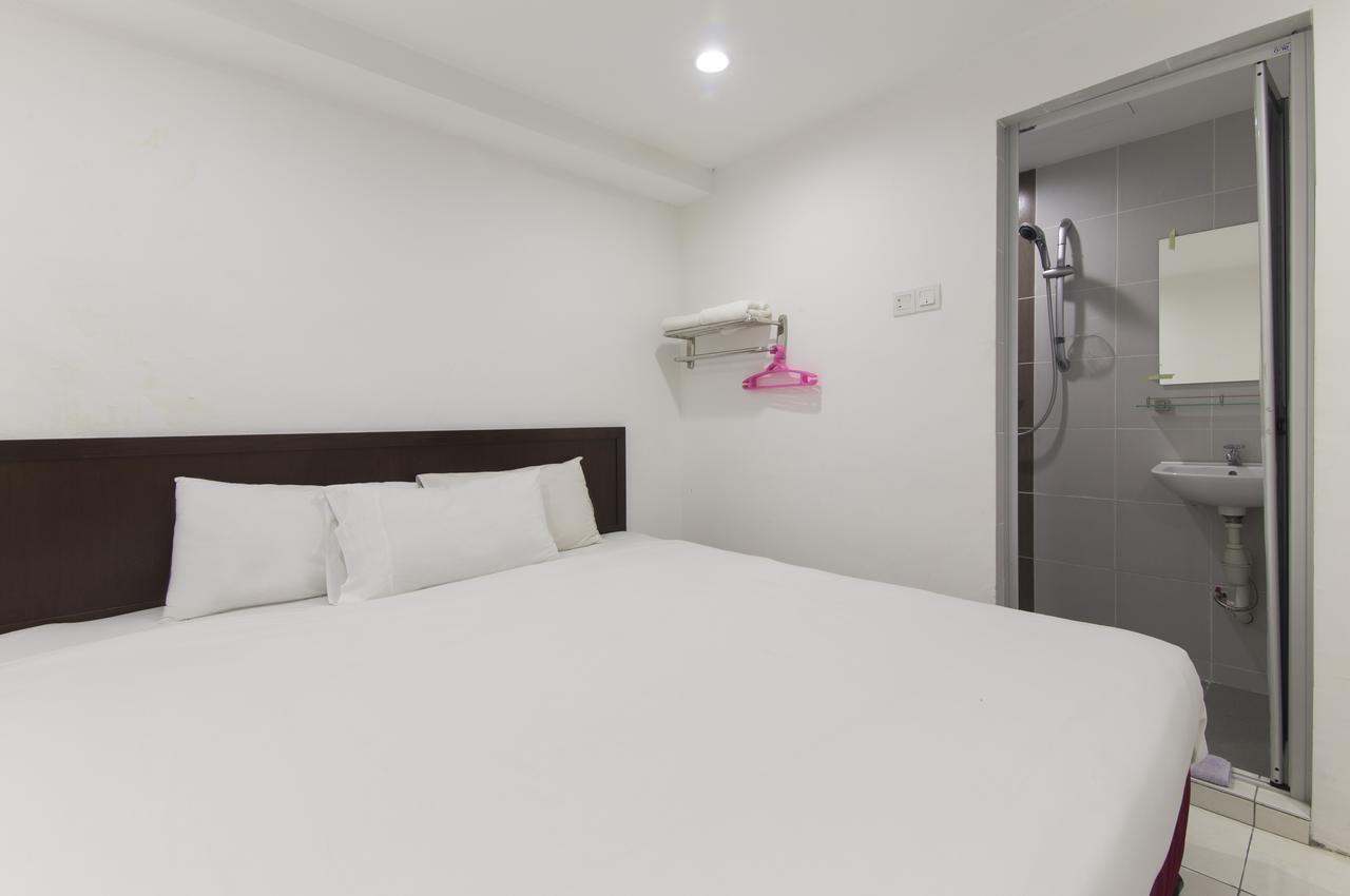 Charlies Boutique Hotel Джордж Таун Екстериор снимка