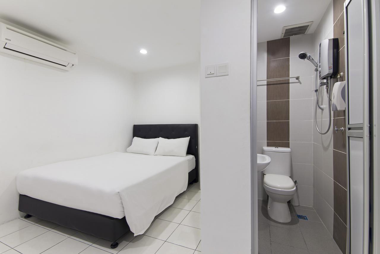 Charlies Boutique Hotel Джордж Таун Екстериор снимка